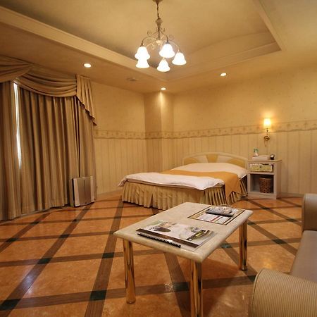 Hotel Afternoon (Adults Only) Осака Екстериор снимка