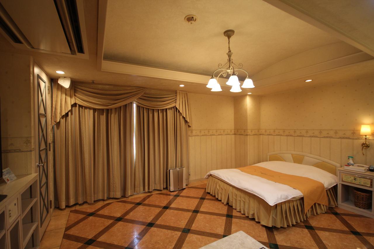 Hotel Afternoon (Adults Only) Осака Екстериор снимка