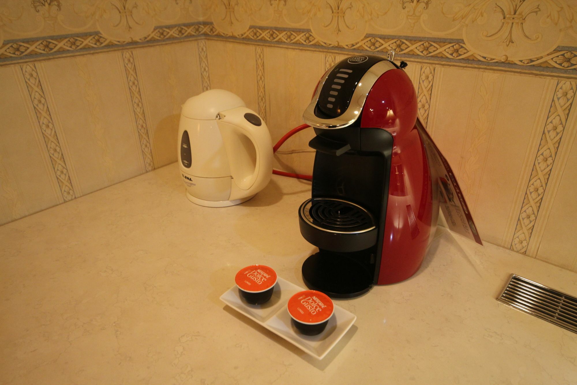 Hotel Afternoon (Adults Only) Осака Екстериор снимка